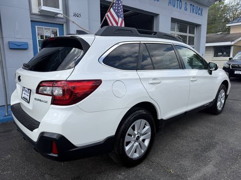 Used 2018 Subaru Outback 2.5i Premium AWD/4WD image 7