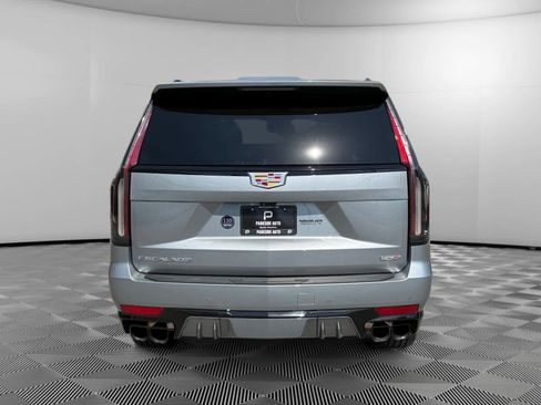 Used 2023 Cadillac Escalade V image 4