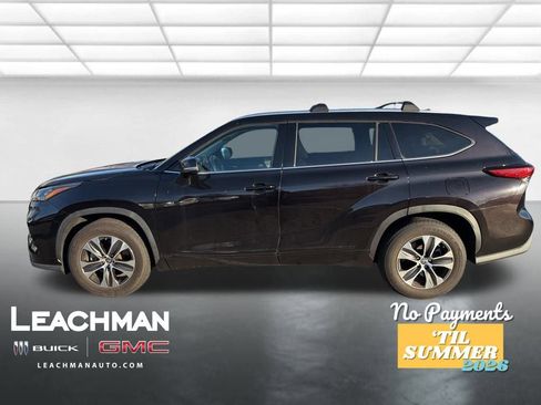 Used 2020 Toyota Highlander XLE image 8