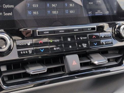Used 2022 Toyota Highlander Platinum AWD/4WD image 15