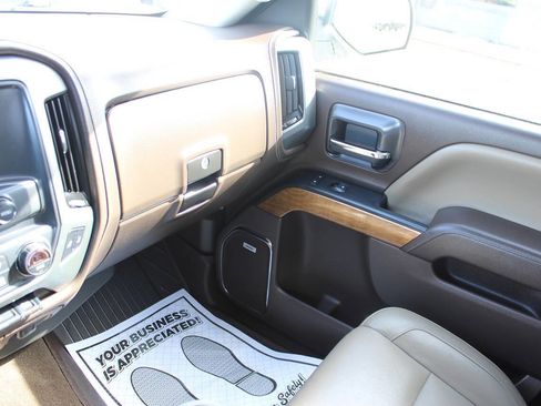 Used 2018 Chevrolet Silverado 1500 LTZ w/ LTZ Plus Package image 18