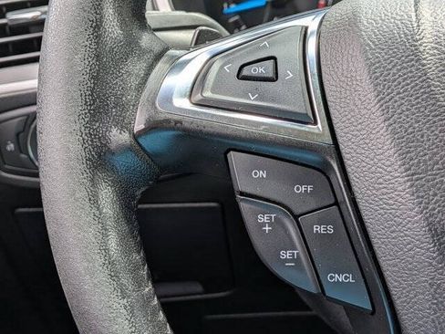 Used 2018 Ford Edge SEL w/ Class II Trailer Tow Package FWD image 17