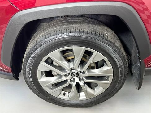 Certified 2022 Toyota RAV4 Limited image 4