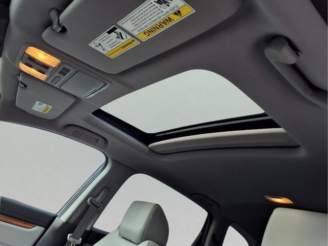 Used 2018 Honda CR-V Touring image 19