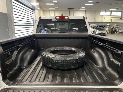 Used 2025 RAM 1500 Big Horn AWD/4WD image 11