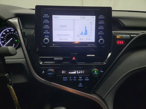 Used 2023 Toyota Camry SE image 21