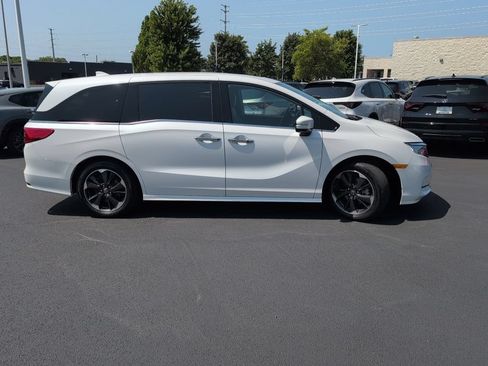 Used 2024 Honda Odyssey Elite image 6