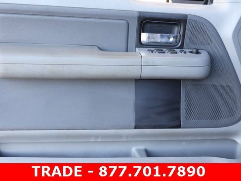 Used 2005 Ford F150 XLT image 9