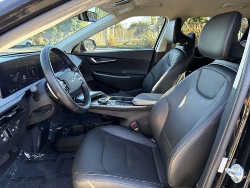 Used 2022 Kia EV6 Wind image 25