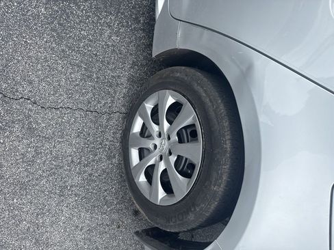 Used 2025 Toyota Corolla LE FWD image 16