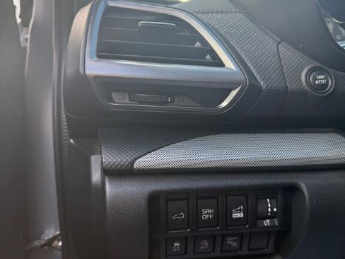 Used 2020 Subaru Forester Limited image 9