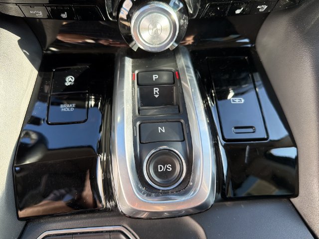 Used 2023 Acura MDX w/ Technology Package AWD/4WD image 29
