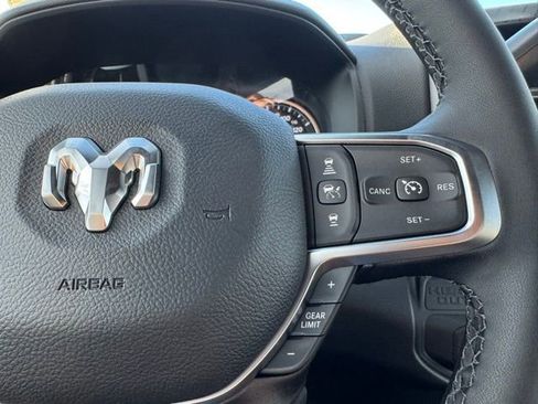 New 2026 RAM 3500 Big Horn AWD/4WD image 37