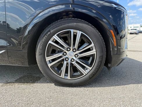 Certified 2024 Cadillac Lyriq Luxury AWD/4WD image 17