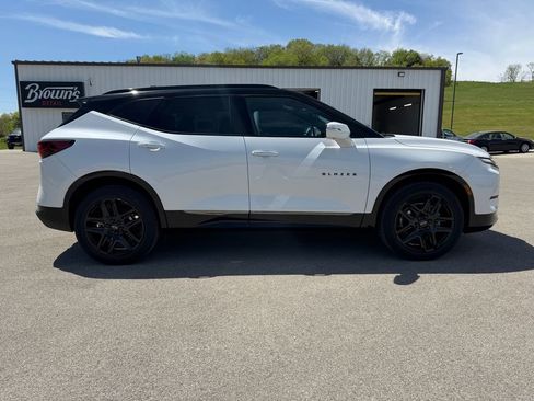 Used 2024 Chevrolet Blazer RS w/ Driver Confidence II Package AWD/4WD image 4