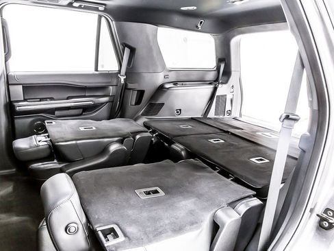 Used 2020 Ford Expedition XLT w/ Equipment Group 202A RWD image 36