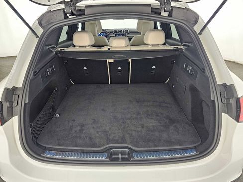 Used 2026 Mercedes-Benz GLC 300 image 14