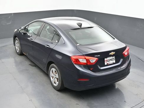 Used 2016 Chevrolet Cruze LS FWD image 38