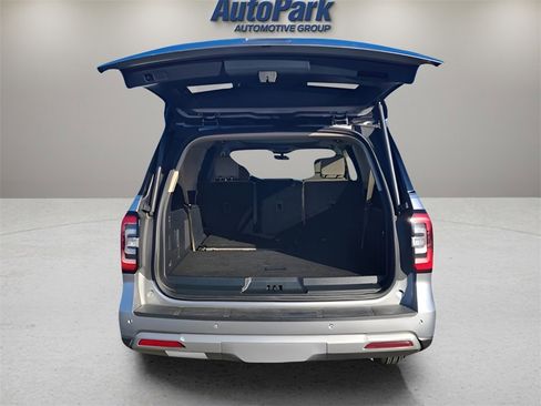 Used 2024 Ford Expedition Max Limited image 36