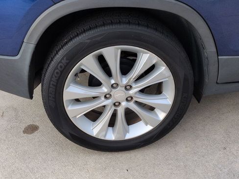 Used 2017 Chevrolet Trax Premier w/ Driver Confidence II Package image 27