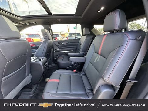 Used 2026 Chevrolet Traverse RS w/ LPO, Floor Liner Package AWD/4WD image 30