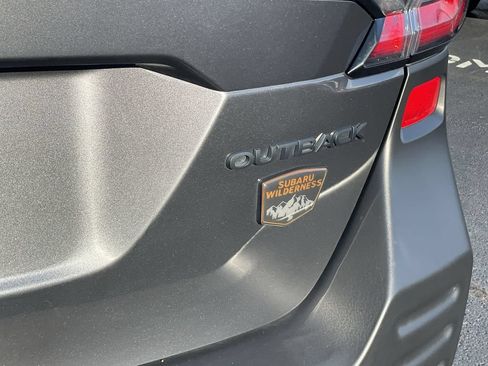 Certified 2025 Subaru Outback Wilderness AWD/4WD image 6