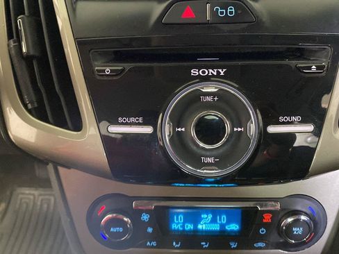 Used 2012 Ford Focus SEL FWD image 33