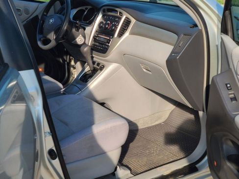 Used 2005 Toyota Highlander 2WD V6 image 14