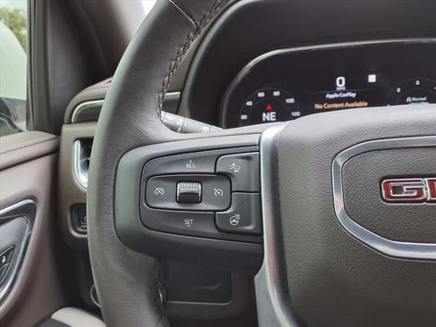 Used 2022 GMC Yukon SLT w/ SLT Premium Package RWD image 18