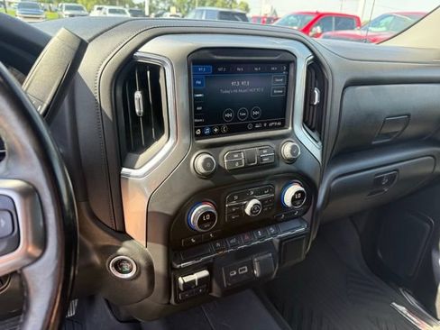 Used 2022 Chevrolet Silverado 1500 RST AWD/4WD image 27