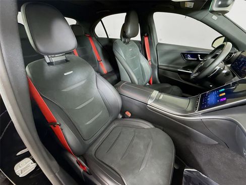 Used 2025 Mercedes-Benz C 43 AMG 4MATIC Sedan image 27