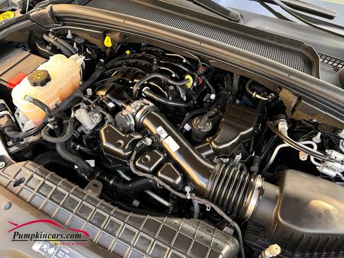 Used 2022 Jeep Grand Cherokee L Limited image 11