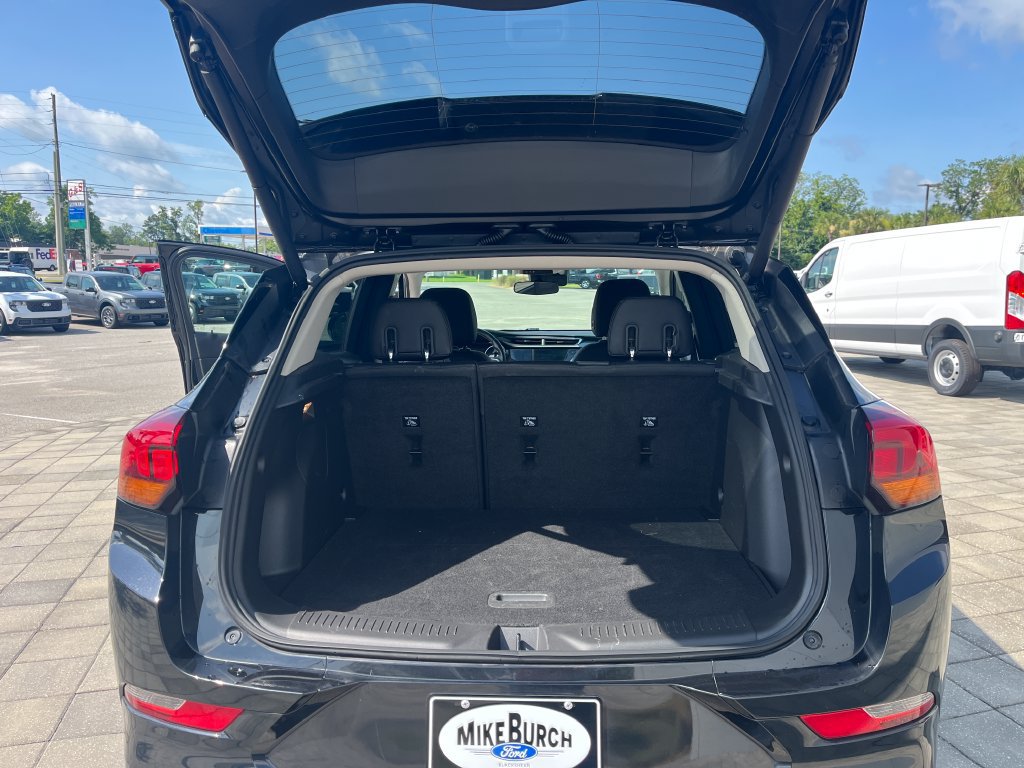 Used 2023 Buick Encore GX Select w/ Sport Touring Package FWD image 13