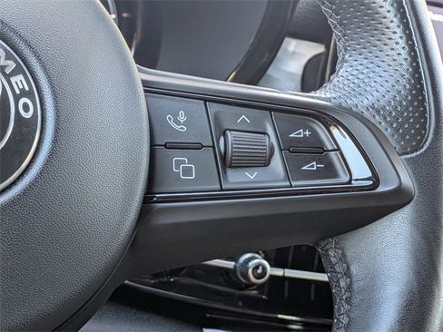 Used 2024 Alfa Romeo Tonale Ti w/ Active Assist Package image 34