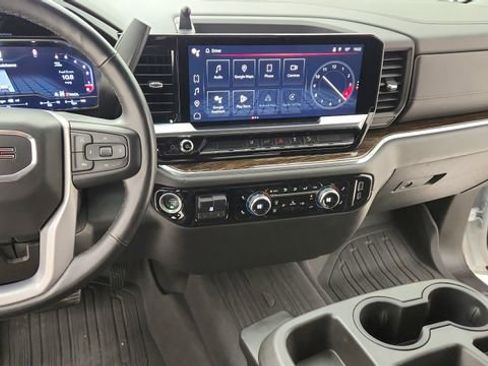 Used 2024 GMC Sierra 2500 SLE w/ SLE Value Package; image 23