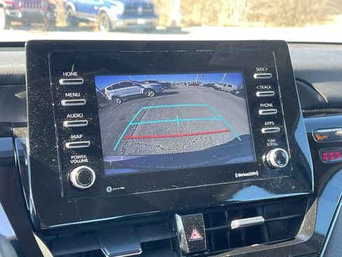 Used 2023 Toyota Camry SE image 20