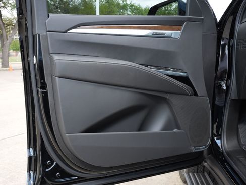 New 2026 Cadillac Escalade Platinum Sport w/ LPO, ONYX Package image 19