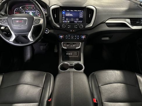 Used 2024 GMC Terrain SLT AWD/4WD image 13