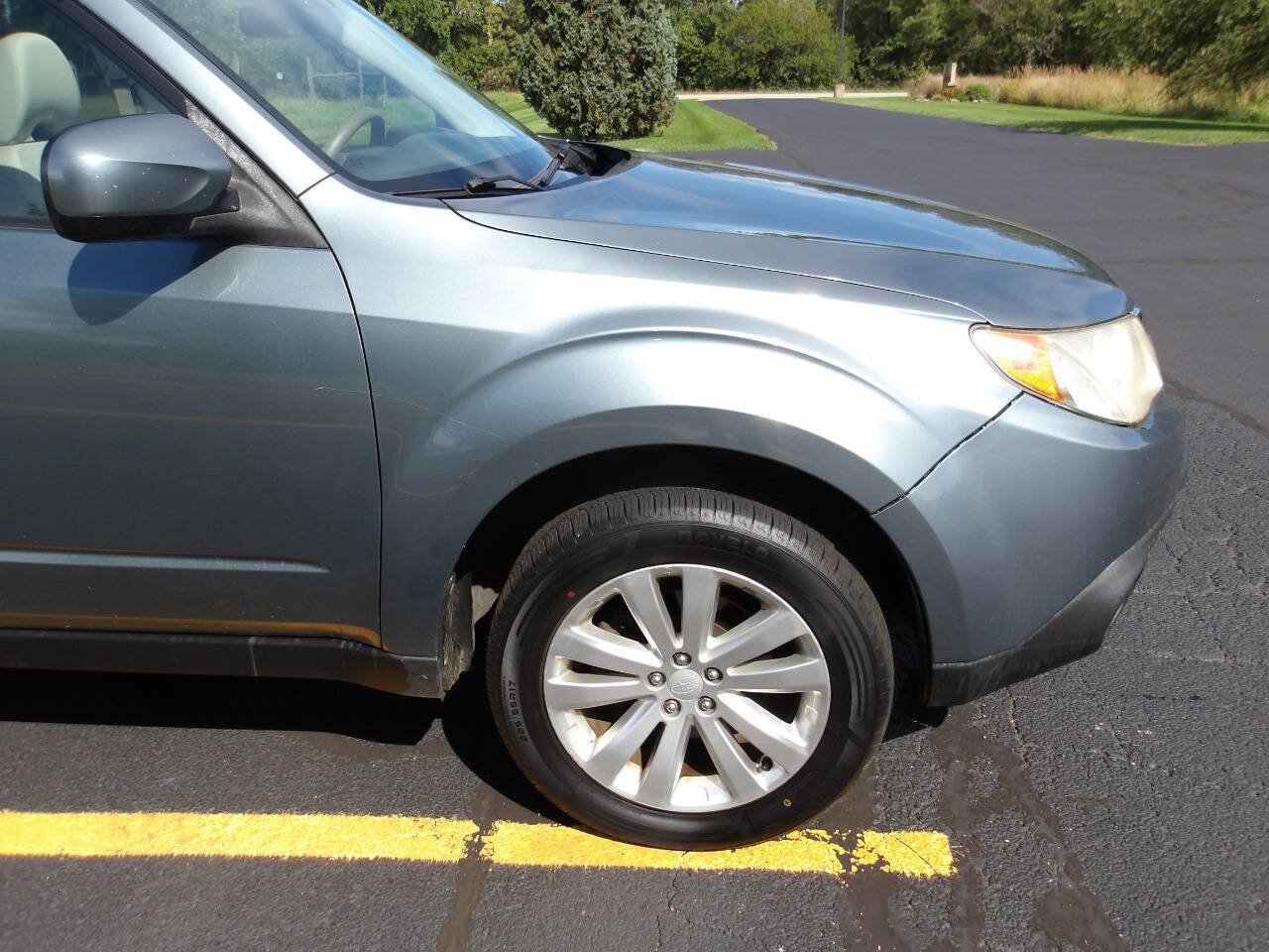 Used 2013 Subaru Forester 2.5X Premium w/ All-Weather Pkg AWD/4WD image 48