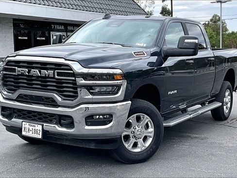 Used 2026 RAM 2500 Big Horn AWD/4WD image 2