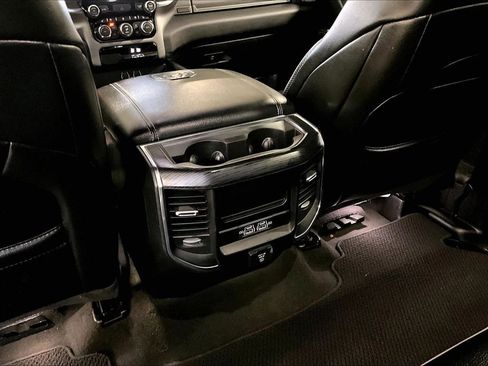 Used 2024 RAM 1500 Laramie AWD/4WD image 28