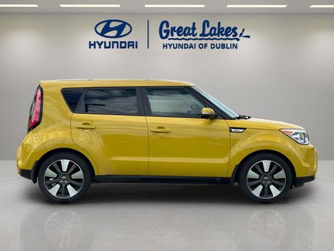 Used 2015 Kia Soul ! FWD image 6