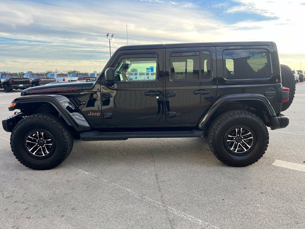 Used 2026 Jeep Wrangler Unlimited Rubicon AWD/4WD image 2