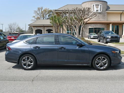 Used 2024 Honda Accord EX image 5