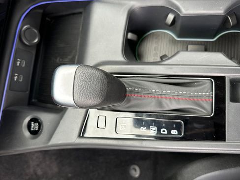 New 2026 Nissan Sentra SR w/ SR Premium Package FWD image 25