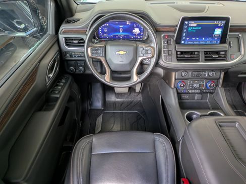 Used 2022 Chevrolet Tahoe High Country RWD image 18