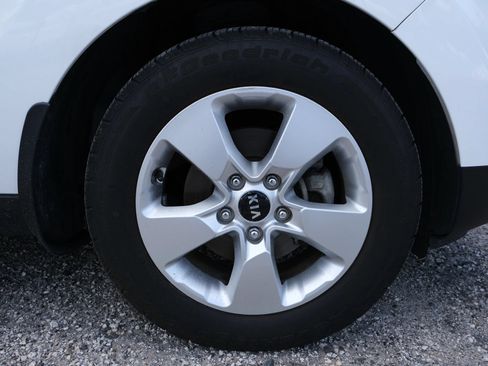 Used 2018 Kia Soul FWD image 21