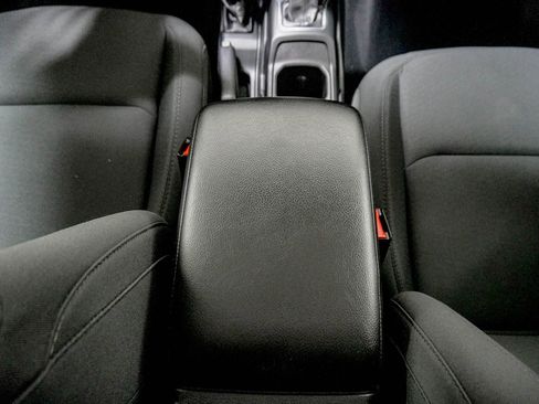 Used 2023 Jeep Gladiator Sport image 25