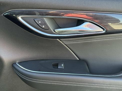 Used 2022 Buick Envision Essence w/ Sport Touring Package FWD image 14