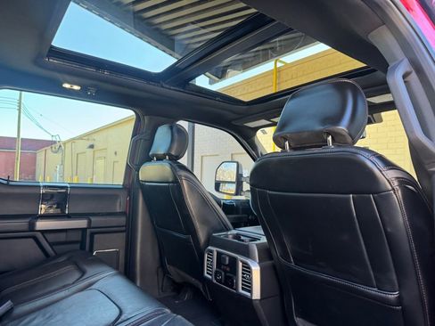 Used 2020 Ford F250 Platinum image 21